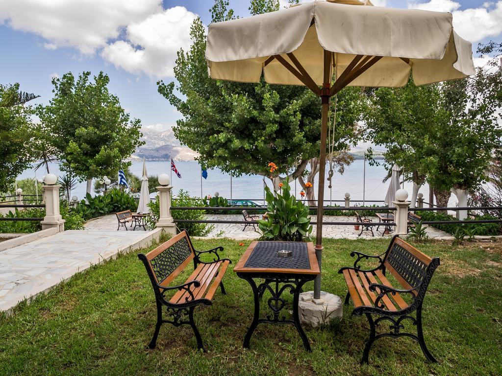 Sea Breeze Apartments Lixouri Extérieur photo