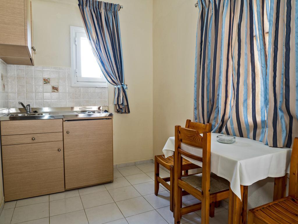 Sea Breeze Apartments Lixouri Extérieur photo